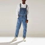 salopette bleue en denim à bretelles