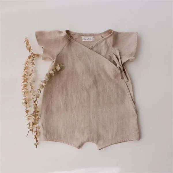 combinaison salopette bébé en lin et coton beige rose