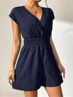 combinaison short bleu foncé style baggy